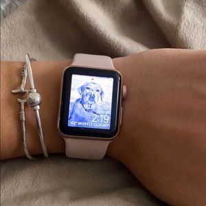 Series 3 Apple Watch (Rose Gold)